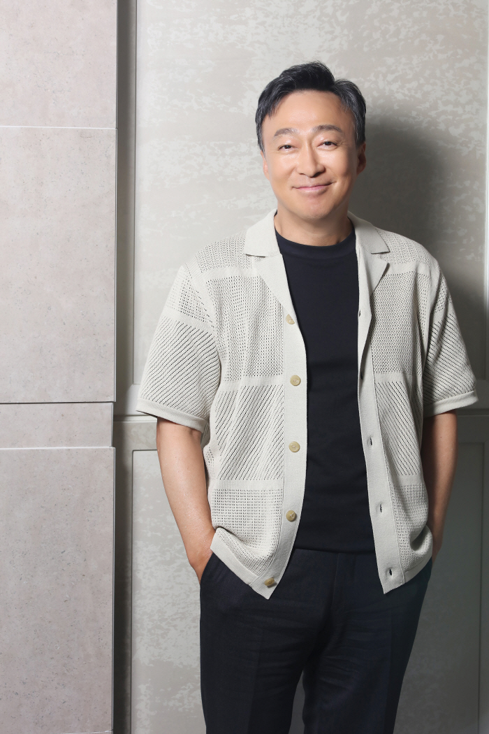 [인터뷰③] 이성민 "'서울의 봄' 천만 돌파, 금색 배지 새겨준 네이버…