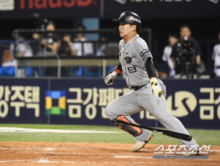'연출 김경문, 주연 문현빈, 조연 하주석' 맥을 짚는 명의의 승부수, …