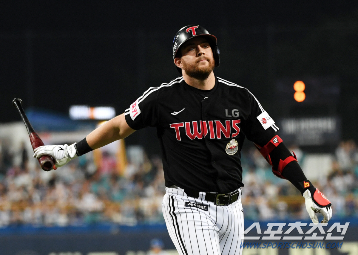 선발 무너진 LG, 임찬규 언제 오나? '시즌 첫 4연패+스윕 굴욕' 침…