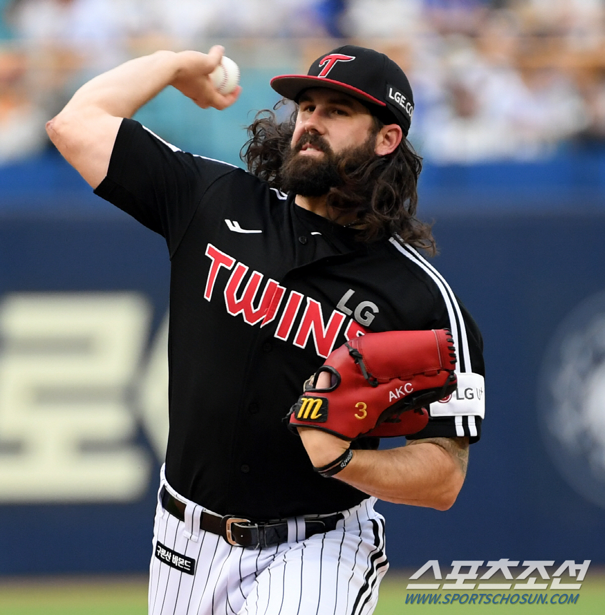 선발 무너진 LG, 임찬규 언제 오나? '시즌 첫 4연패+스윕 굴욕' 침…