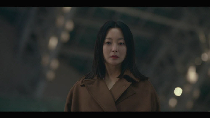 [SC리뷰]김희선, 소름 끼치는 흑화 미소…미쳐버린 엔딩('우리, 집')