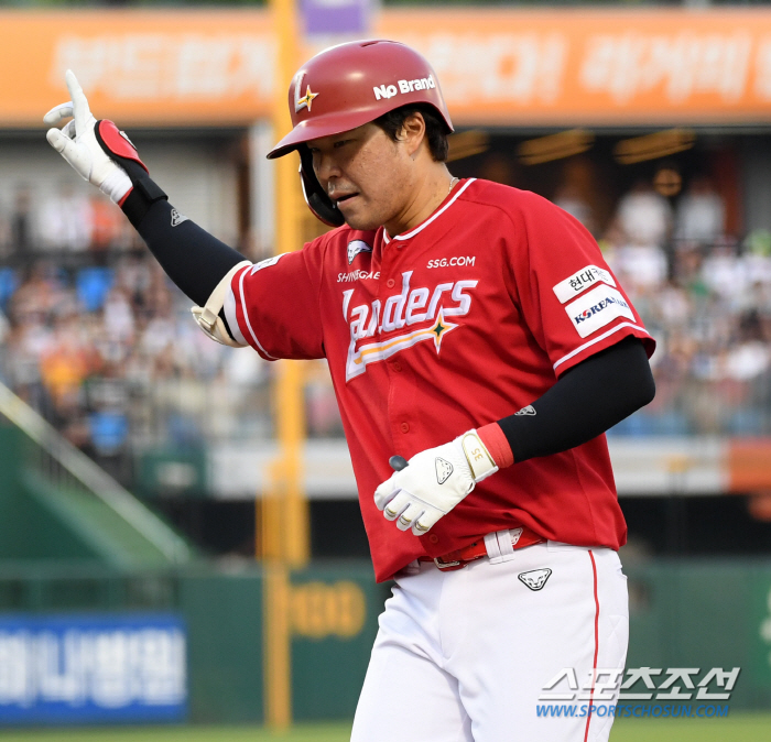 폭풍 11홈런→31경기 동안 홈런 1개…웃음을 잃었던 홈런 타자, 마침내…