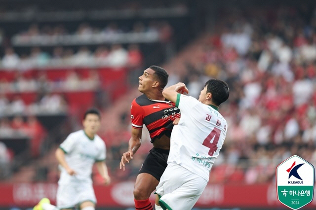 4년만의 '황새' 복귀전 결과는 무승부... 대전, 포항과 1-1 '귀중…