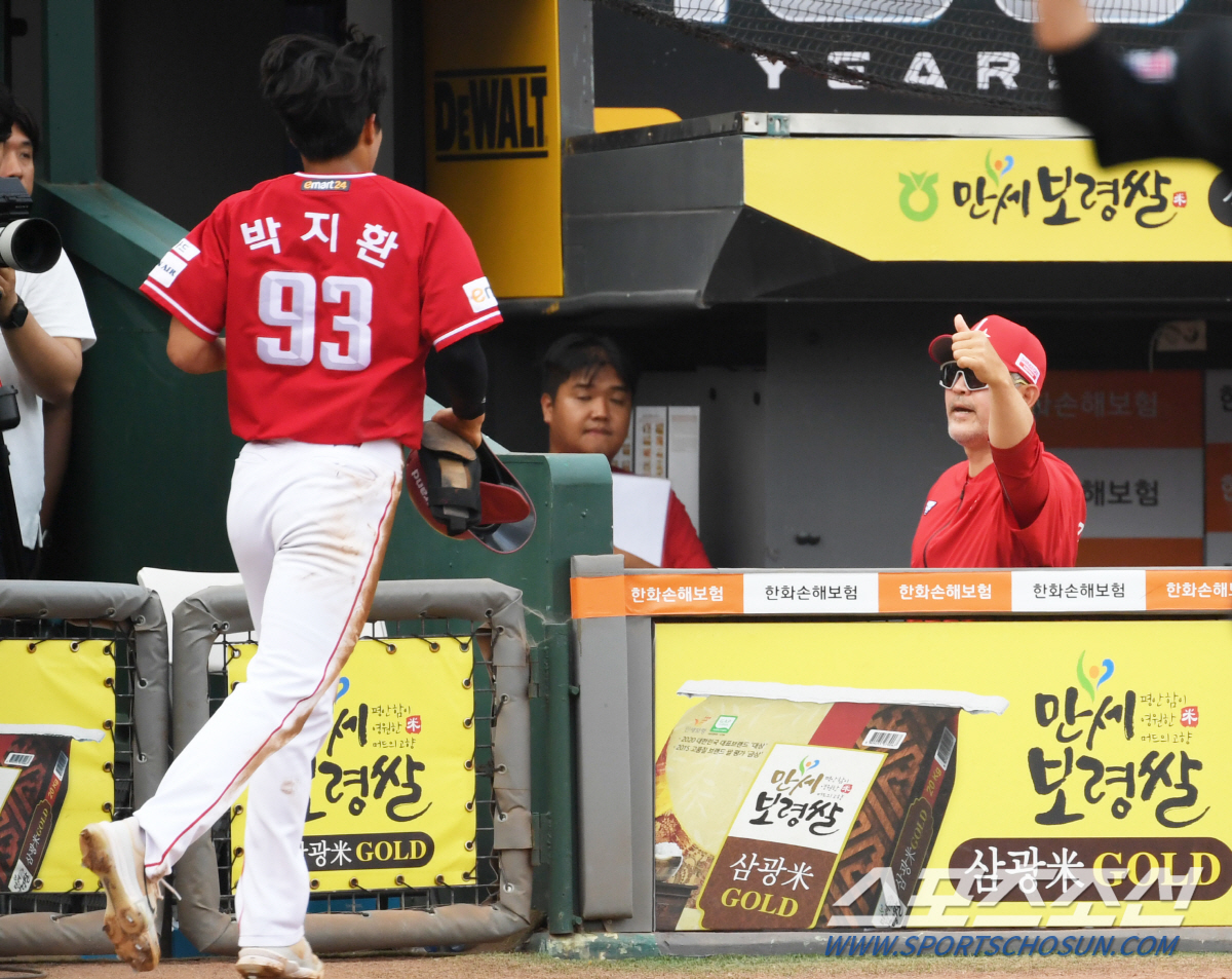 '믿기지 않네' 32.8세 최고령 라인업 잊어주세요…내야진 평균 나이 2…