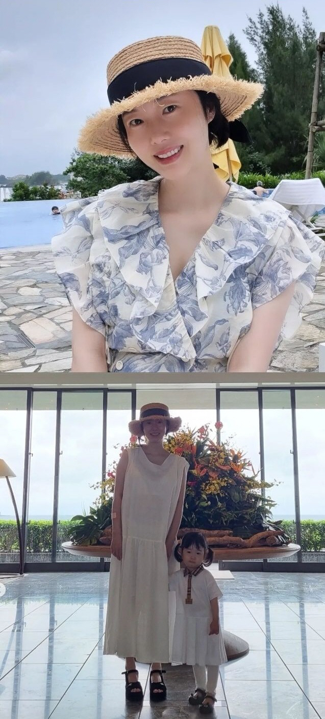 '둘째 임신' 이정현, 벌써 휴가 떠났나?…첫째 딸과 여유로운 호캉스