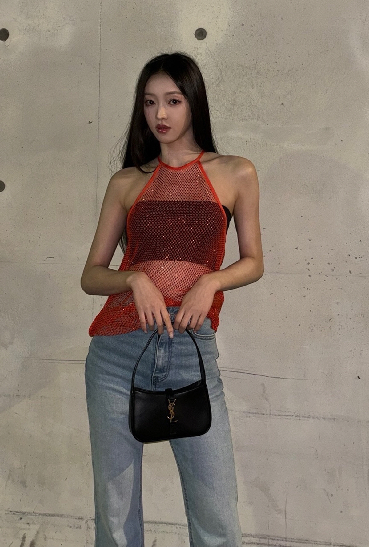 오마이걸 유아, '개말라' 미녀의 정석…'납작배'에 기럭지까지 '깜짝'