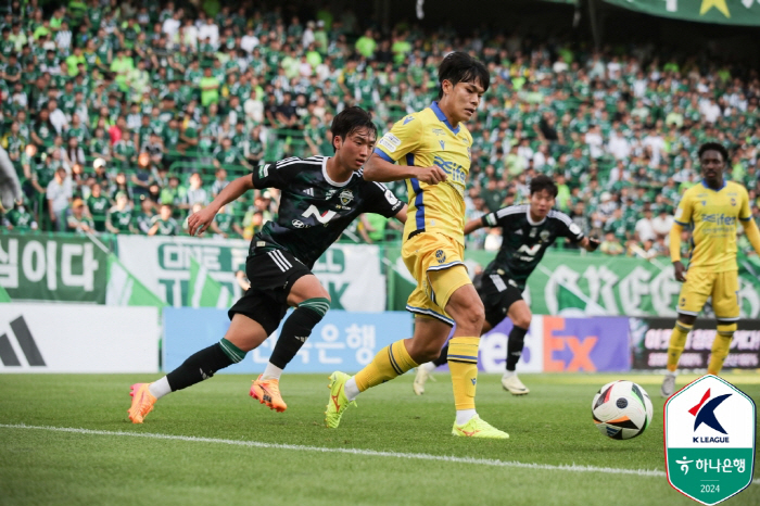 [현장리뷰]송민규vs신진호 신경전…'문선민 멀티골' 전북 현대, '김성민…