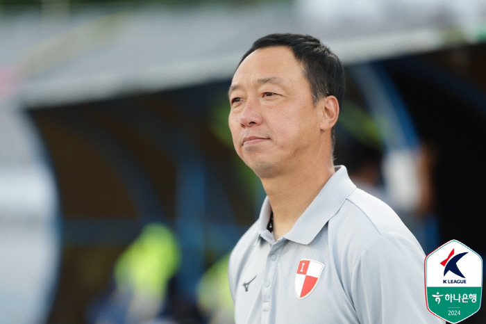 [현장코멘트] 박진섭 부산 감독, "득점력에서 스트라이커 부재가 아쉬웠다…