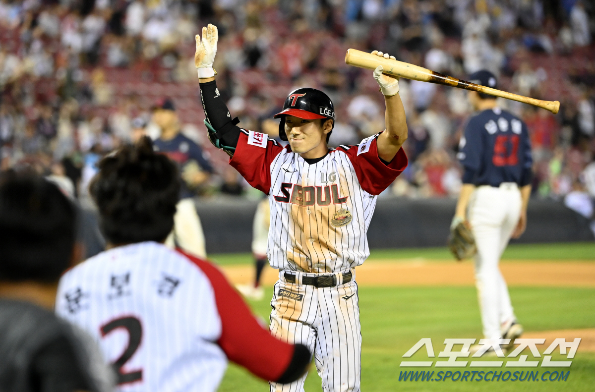 3:8→9:8. 역전승 1위팀의 저력. 퇴장 불사 염갈량 "끝까지 포기하…