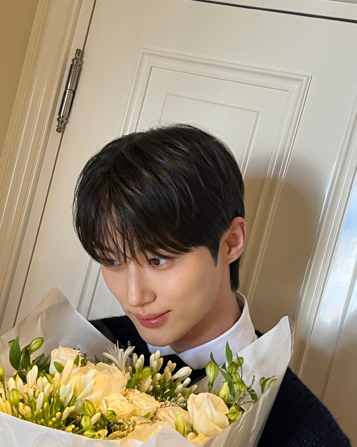 [SC이슈] 변우석, 밀라노에 뜬 190cm 류선재