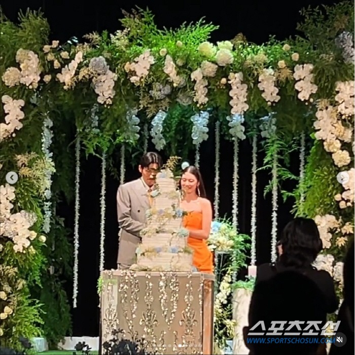 [SC이슈] 손흥민-조규성, 이현이까지? 톱스타 총출동한 김진경♥김승규 …
