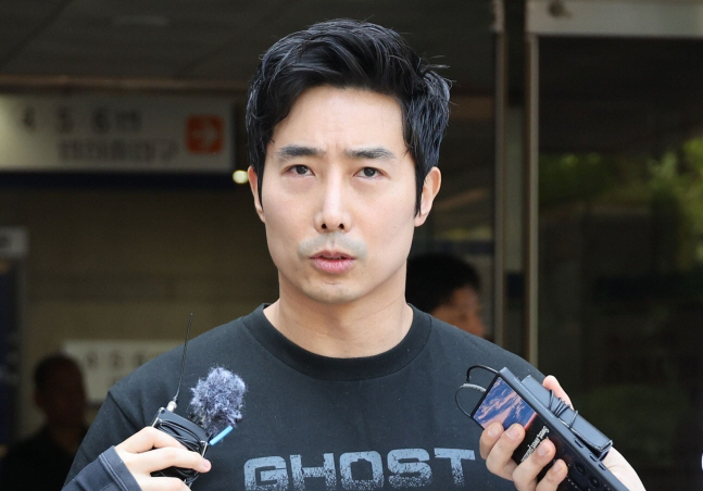 “참전, 후회없어” ‘우크라 참전·뺑소니’ 이근, 2심도 징역형 집유