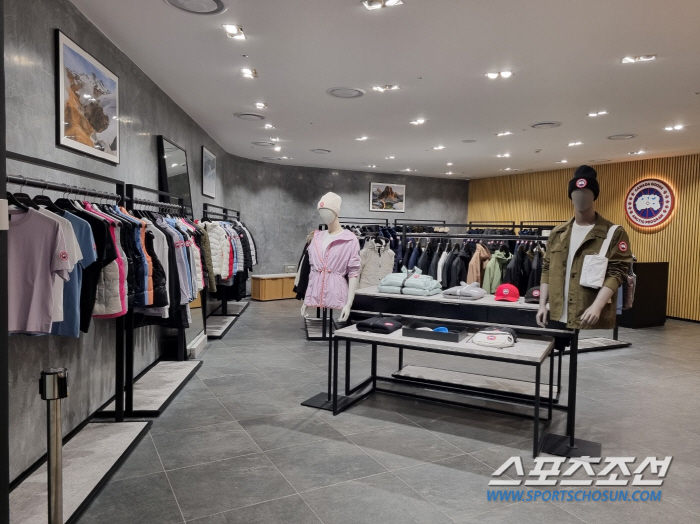 신세계면세점, 여름 휴가 맞춤형 애슬레저 & 아웃도어 상품 확대