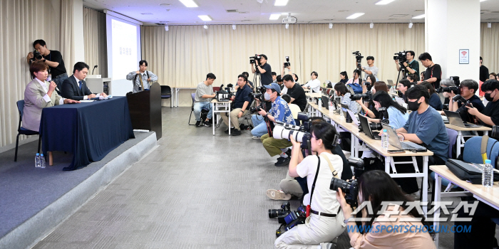 "안 울거라 생각했는데…" 꼬리에 꼬리를 무는 부채, 父와의 '손절' 결…