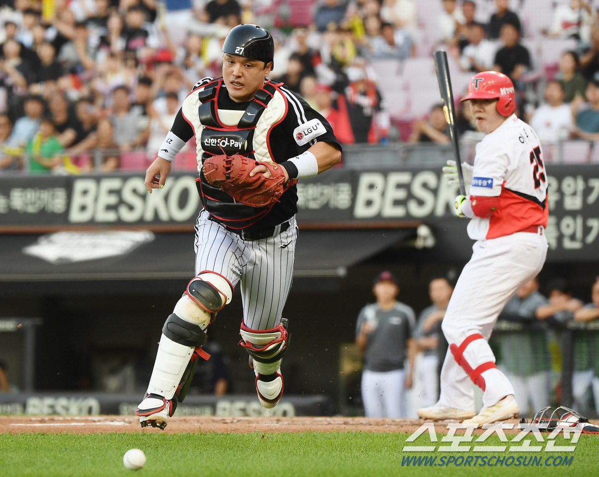 "완전히 돌았네요." 체크스윙 오심으로 0-0이 2-0으로... KIA에…