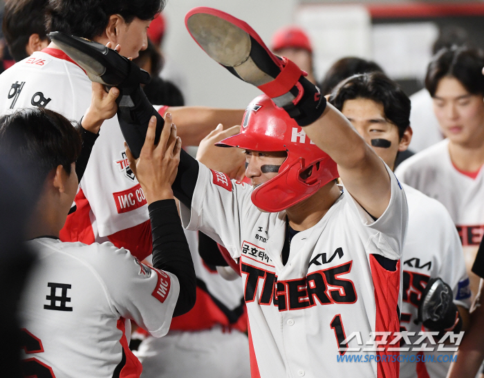 '미쳤다 집중력!' 2사후에만 9득점. 11-4 KIA 1위 지켰다. 승…