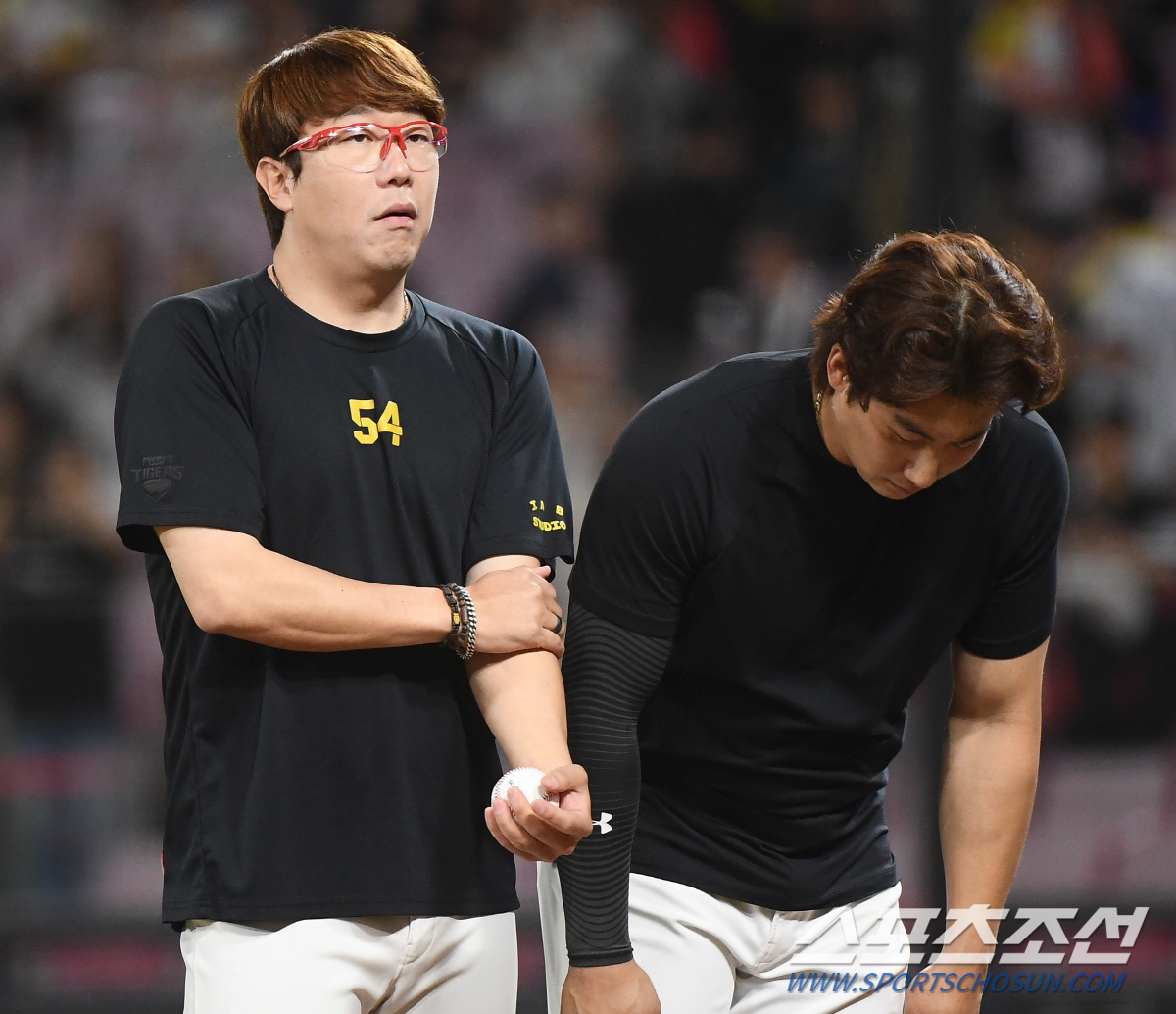 "현진이형 맞대결, 피할 생각 없다." 팔꿈치 저림증세 73구 강판 양현…