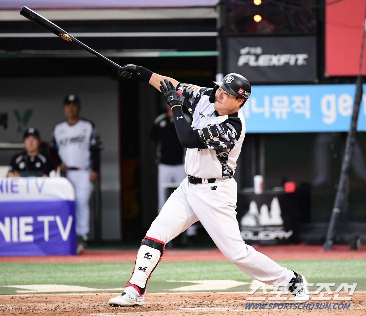 '강철' 아닌 솜사탕 매직? "이렇게 따뜻한 감독님은 처음" 38세+50…