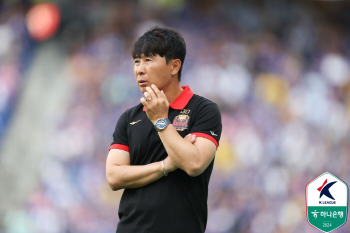 [현장인터뷰] "서울에서 잘 회복해 이라크가서 잘 뛰었다"...김기동 감…