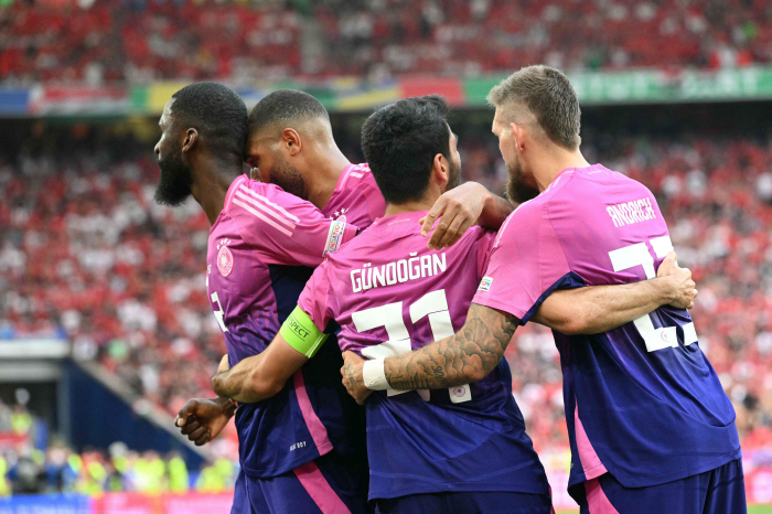'전차군단의 위엄' 독일, '무시알라-귄도안 연속골' 헝가리에 2-0 승…
