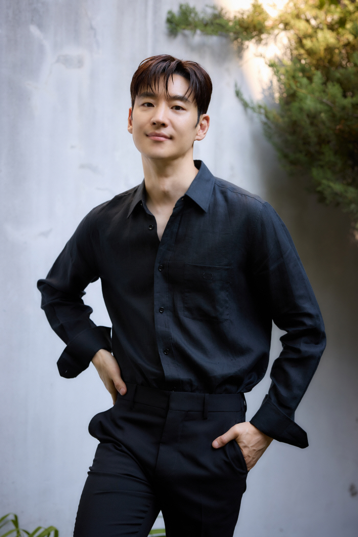 [인터뷰②] 이제훈 "전신탈의, 생각보다 너무 짧게 나와..177cm 5…