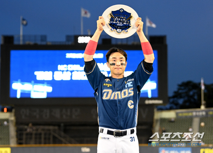 손아섭 통산 최다 안타 신기록! 하지만 승리는 두산 몫, NC 2:0 제…
