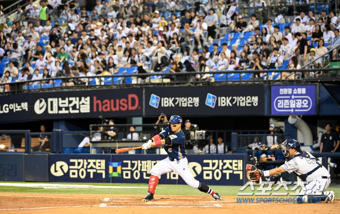 '감사합니다' 팬과 상대 팀 박수 잊지 않았던 안타 머신의 인사, 승리까…