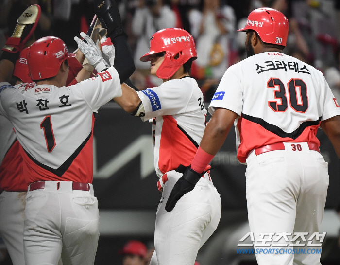 이제 남은 건 단 두 방, 단 3명에 허락됐던 전반기 20-20 눈앞! …