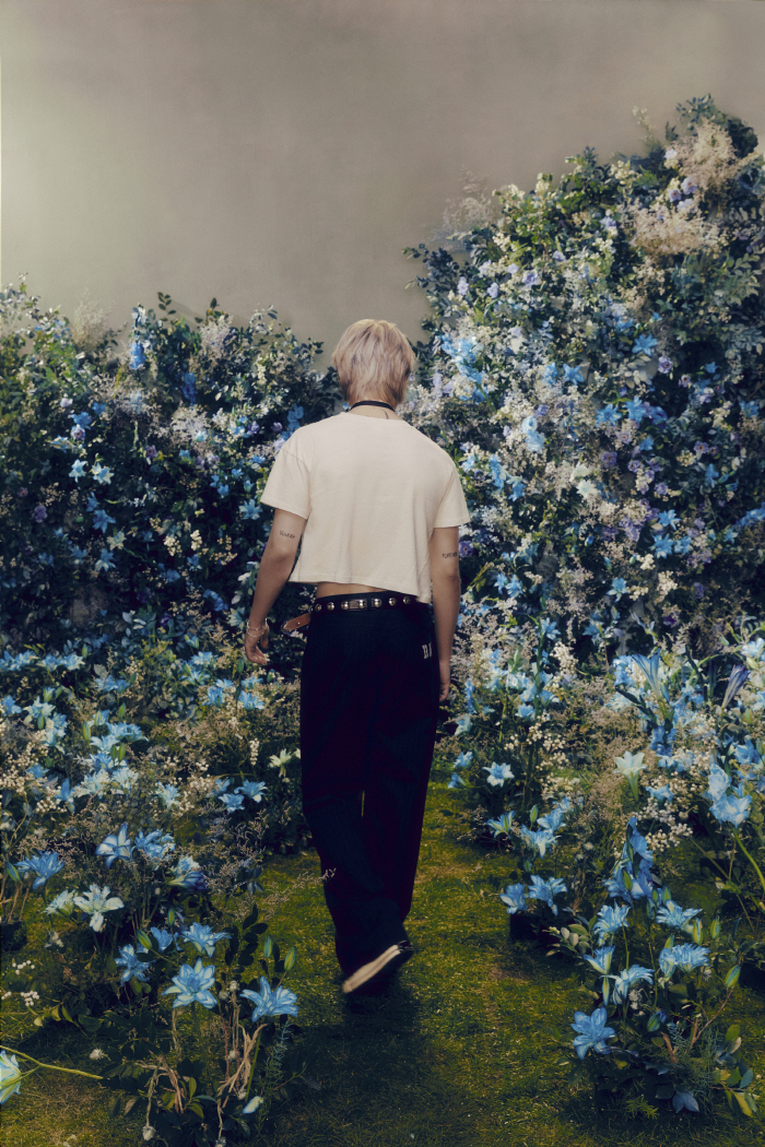 꽃 보다 BTS 지민, 솔로 2집 콘셉트도 미쳤다.. 로꼬 피처링→28일…