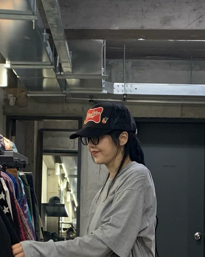 [SCin스타] "현정아 옷 많잖아 응?" 고현정, 폭풍 쇼핑 도중 '셀…