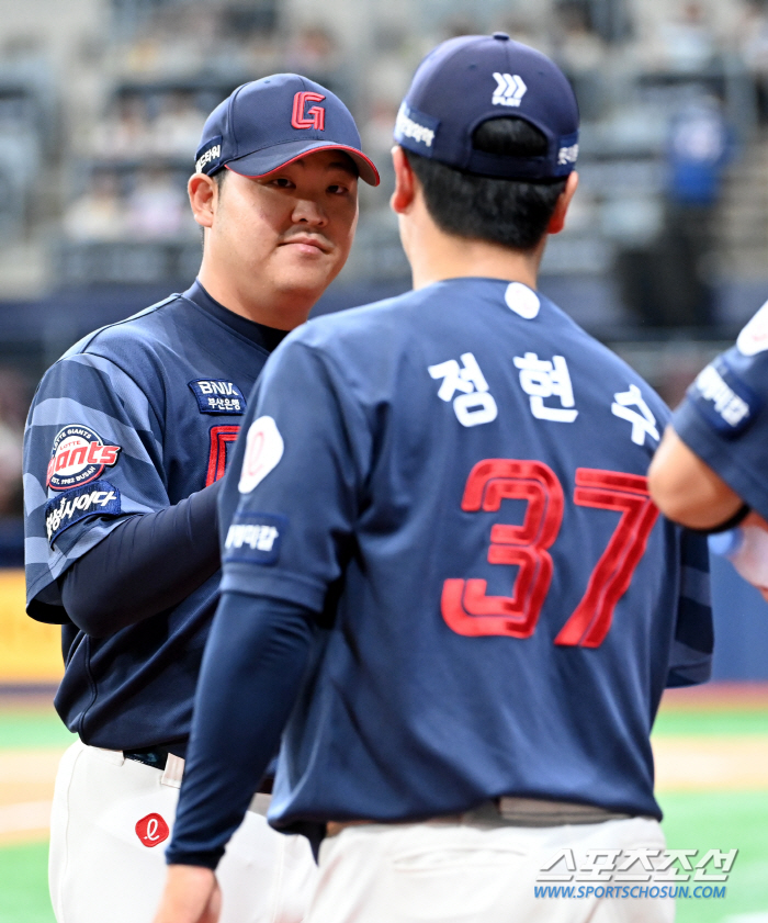 '윤동희+황성빈 6안타 합작→6회 5득점 빅이닝' 롯데, 키움에 10-2…