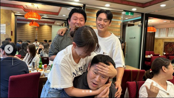 이지혜, 김구라 백허그+볼 덥썩..."아저씨 진짜 좋은사람"