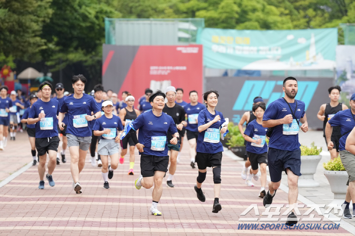 "파리2024 팀코리아 파이팅!" 대한체육회,올림픽데이런 6000명 함께…