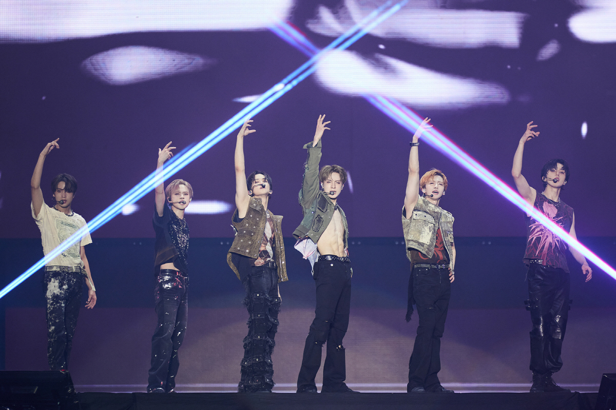 NCT 드림, 태국 최대 공연장 입성…6만 5천 현지 팬 만났다