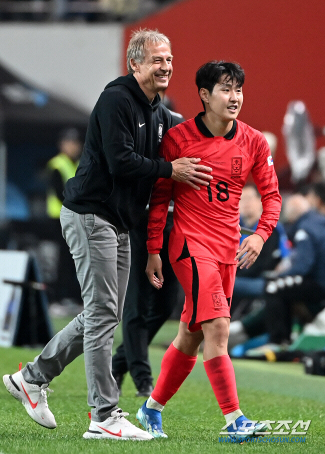 클린스만 또 입 털었다 → '스탯 광신도'들에게 일침 "의미 없는 통계도…