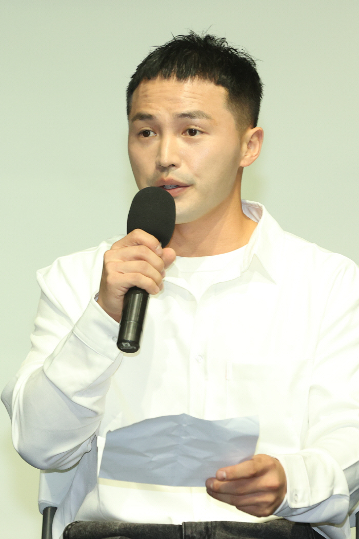 [SC현장]"변제 위해 돈 벌어야"…눈물 흘린 마이크로닷, '부모 빚투'…