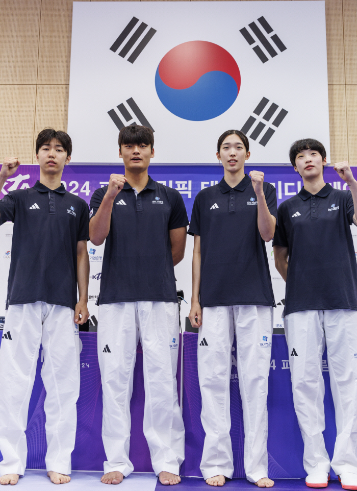 '도쿄 노골드는 잊어라' 유럽 전훈+맞춤형 훈련으로 무장한 한국 태권도 …
