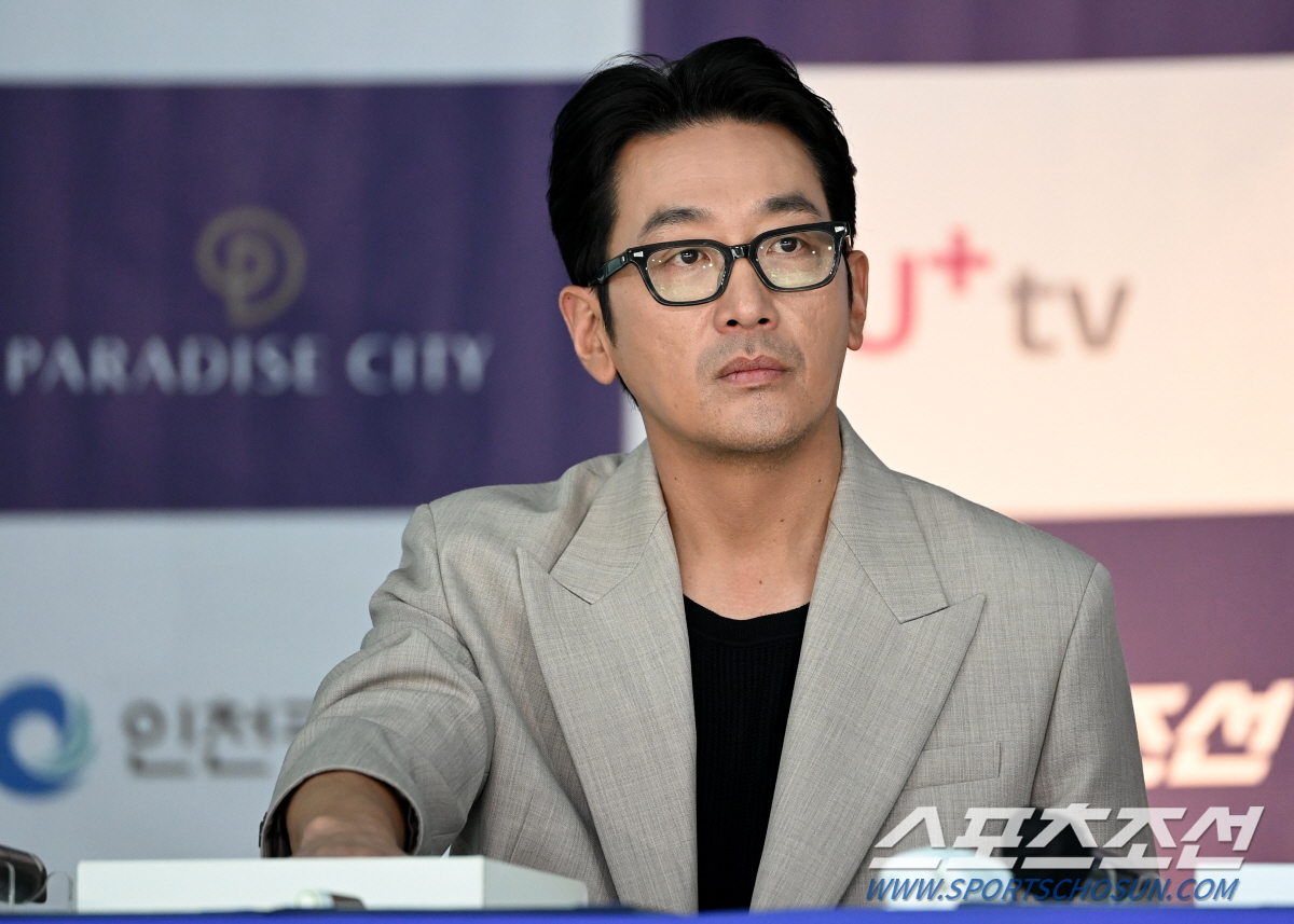 'BSA 핸드프린팅' 하정우 "'BSA 수상자 10人과 작품 만들고파…장…