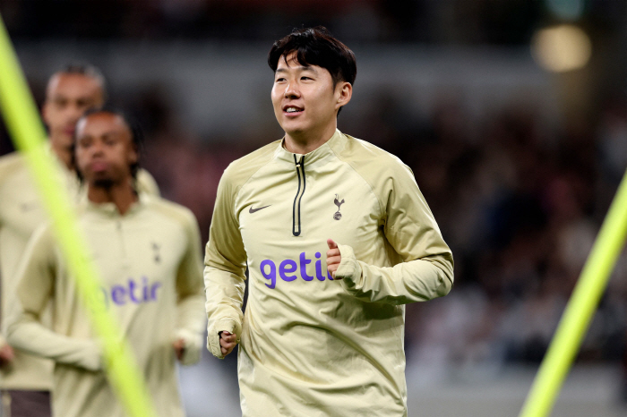 '대체 왜?' 손흥민의 토트넘 VS 일본 U-19 맞대결 성사…알고보니 …