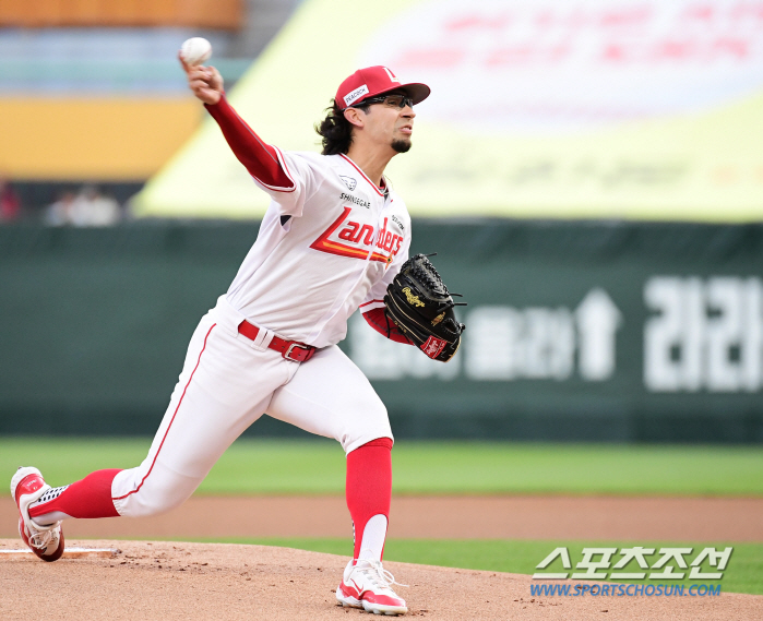 '한국에서 이렇게 던지지...' 퇴출 1호 더거 150km 팡팡. 6이닝…