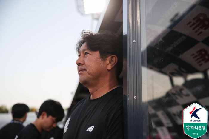 [현장인터뷰]김도균 이랜드 감독 분노 폭발 "최악의 경기, 벤치에 있는 …