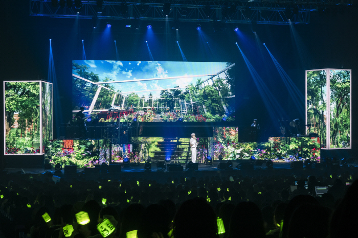NCT 도영, 日 요코하마·오사카 단독 콘서트 '전석 매진' 속 성료…투…