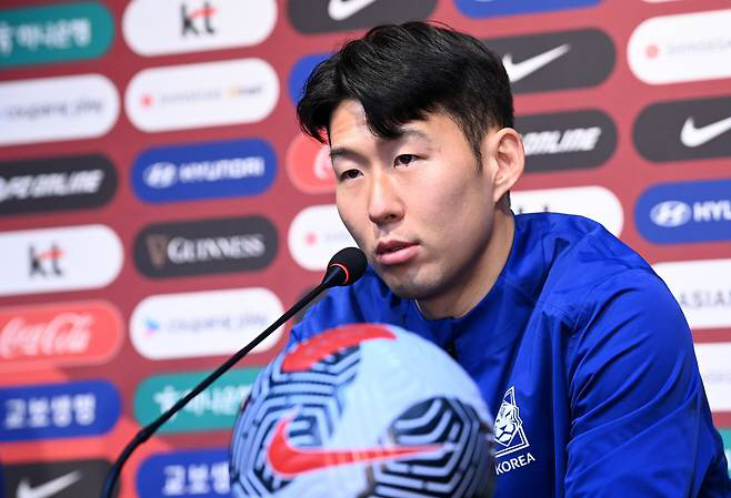 '1700억 사우디 거절' 손흥민의 대가가 겨우 1년 연장?...토트넘 …