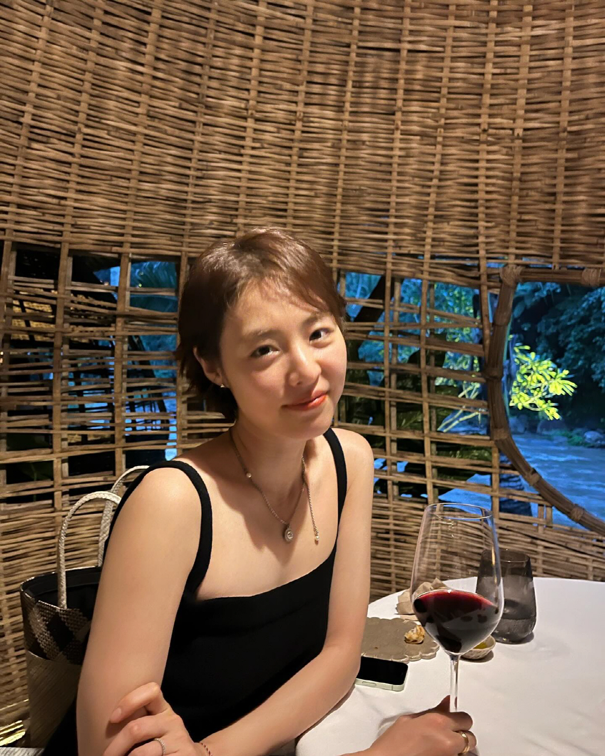 [SCin스타] '9월 출산' 이연희, 무더위에 긴 머리 '싹둑'