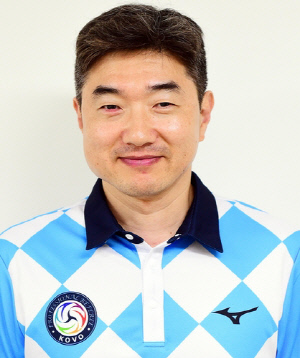 한국배구연맹 신임 심판위원장에 최재효 심판