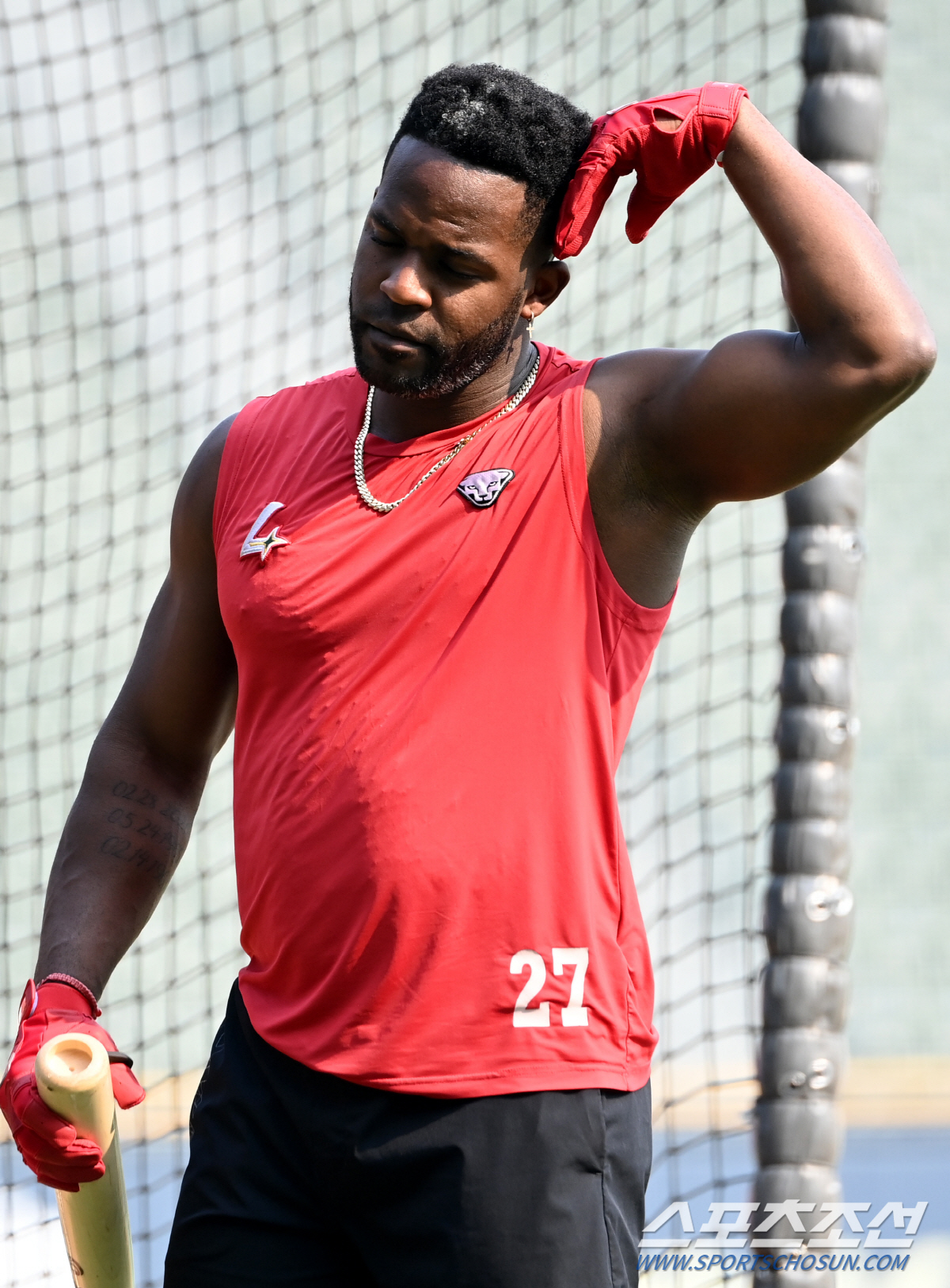 '올스타 뽑힐 만하네' 흥부자 에레디아의 카메라 앞 매력 발산, 야구도 …