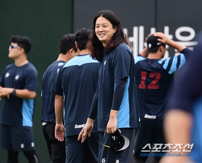 롯데 '5연승' 폭풍질주! 한화 격침→7위 점프. '윌커슨 8승+손성빈 …