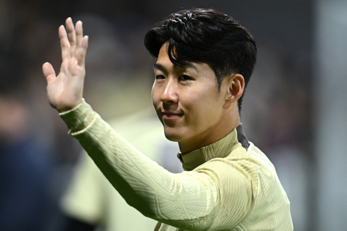 "손흥민의 가치는 여전히 1억파운드!" EPL 전문가, SON-토트넘 '…