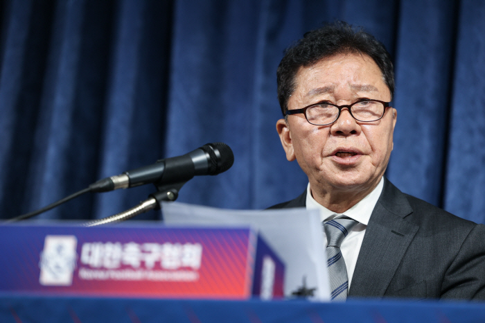 정해성 위원장 사의→이임생 총괄이사, 전력강화위 주재…A대표팀 감독 선임…