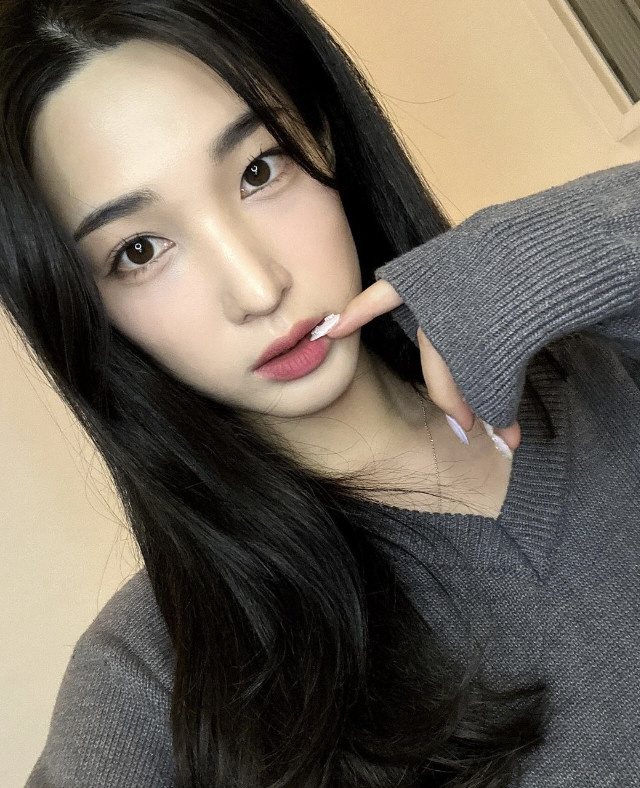 '최민환과 이혼' 율희 "처음 혼자 살아봐 걱정 多, 모든 부분 만족스러…
